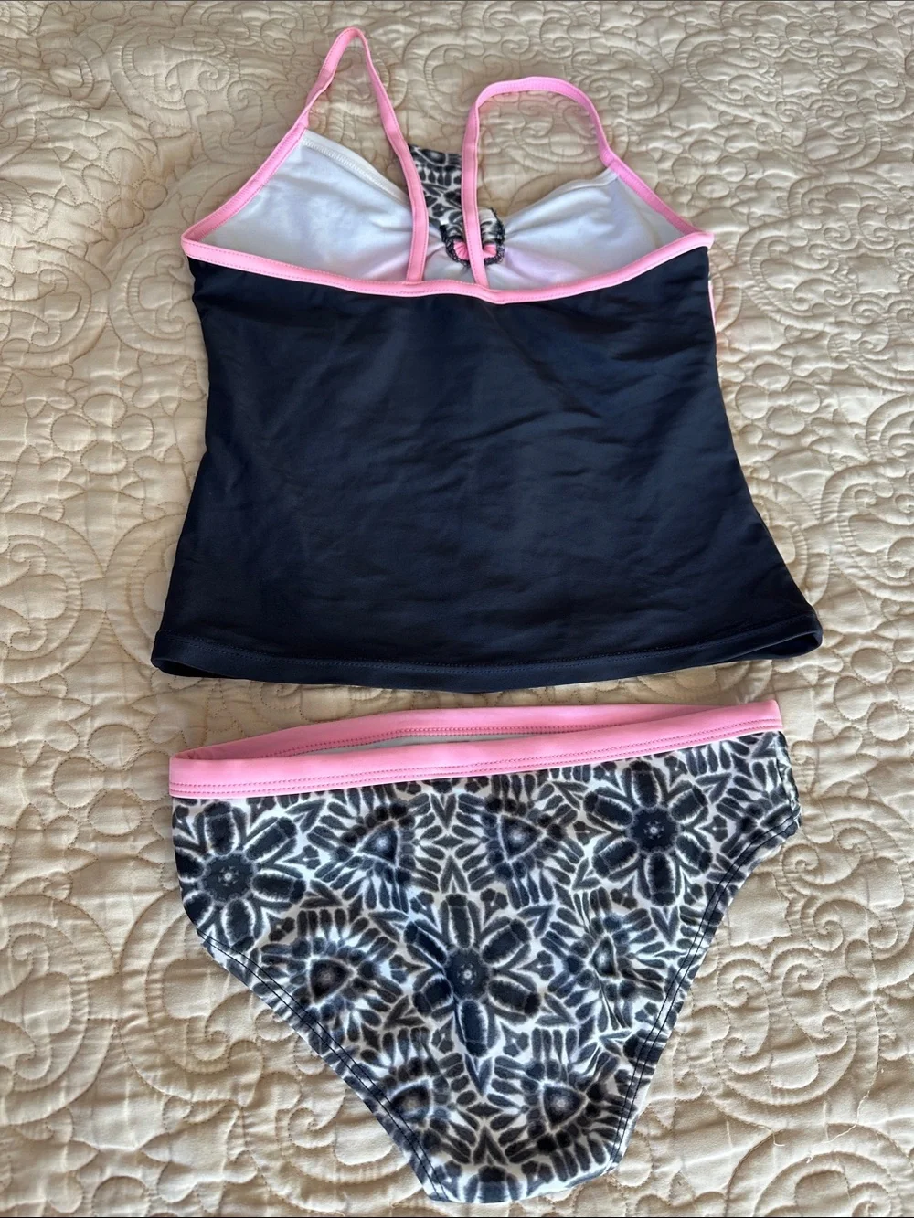 ZeroXposur Girls Pink and Black Floral Tankini Set